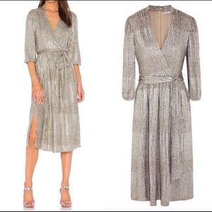 Alice + Olivia Katina Metallic Silver Belted Wrap Dress Size 6